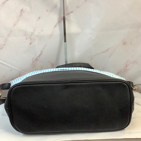 NWT Bioworld - Hello Kitty and Friends Travel carry on - Picture 5 of 5